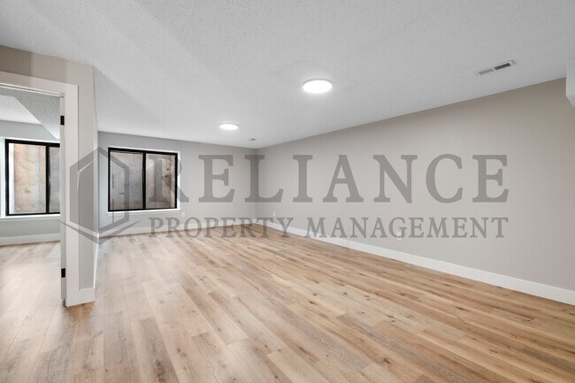 Building Photo - 6906 W O'Neil St
