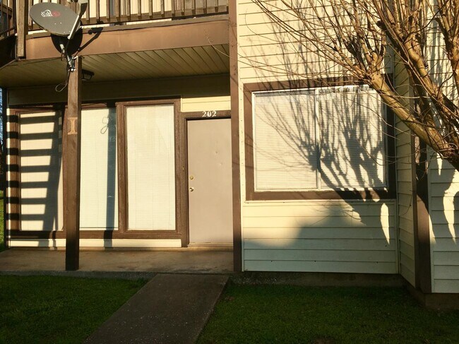 Welcome! - 908 Pearl St