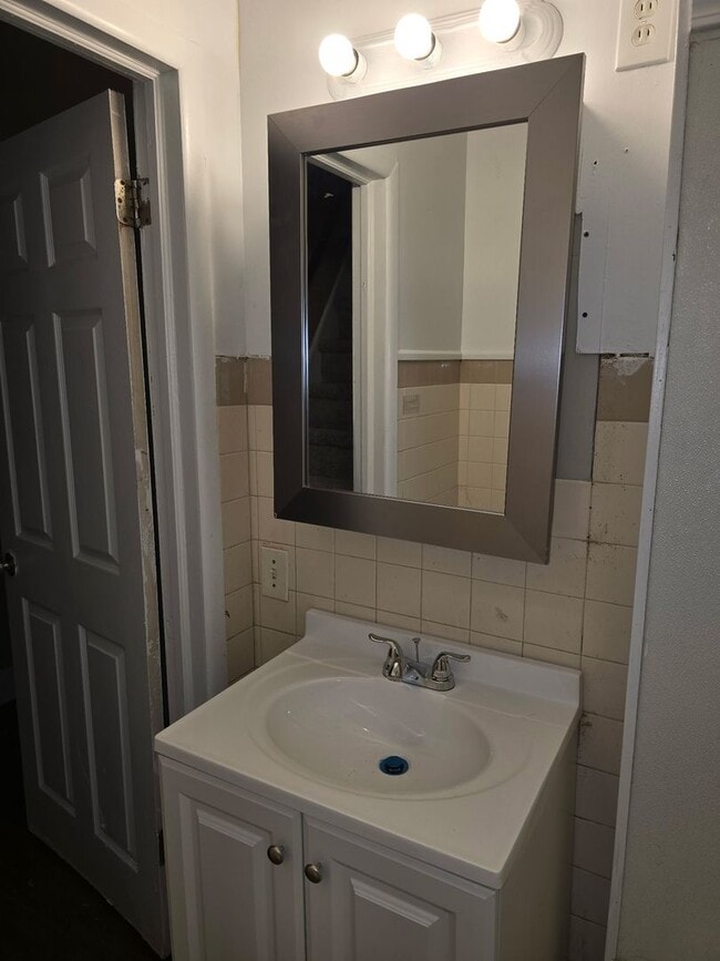 Building Photo - 18806 Pawnee Ave