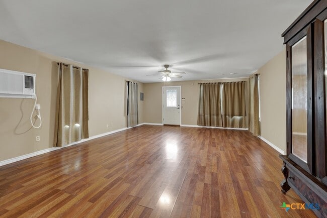 Building Photo - 1630 Katy St