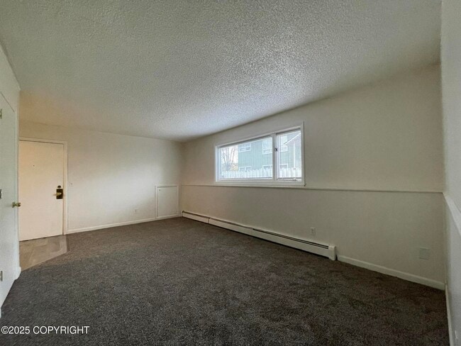 Building Photo - 2746 W 42nd Ave