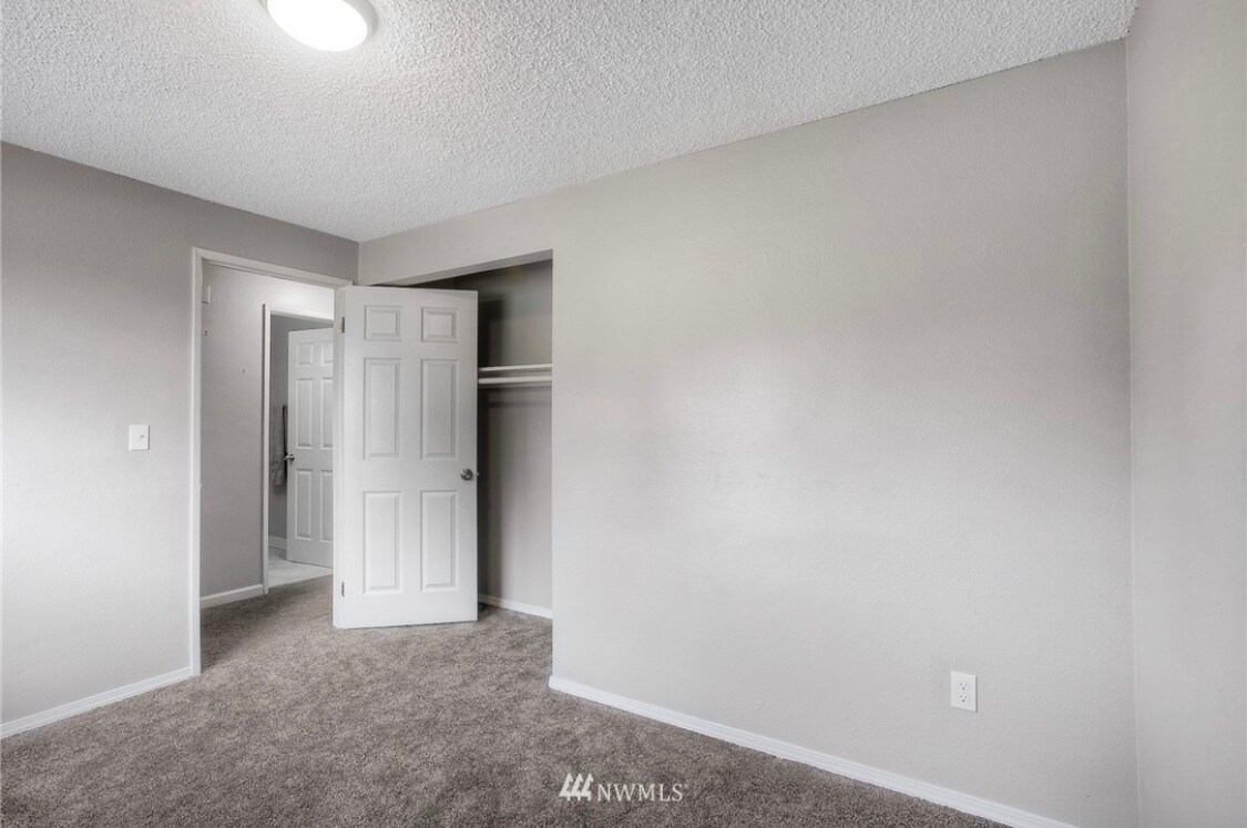 Building Photo - 10435 13th Avenue Ct S
