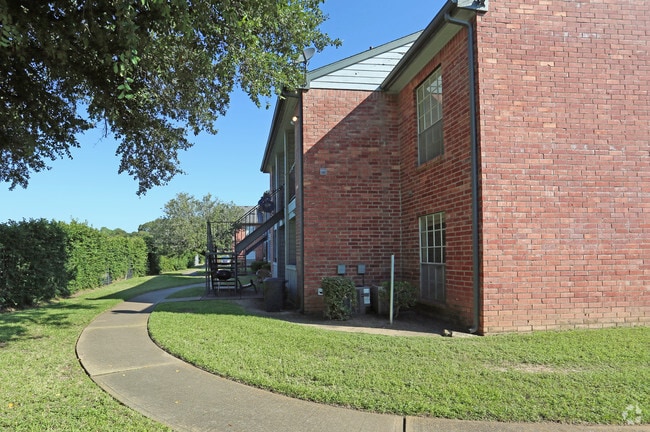 Beautiful Walking Trails - Meadow Chase
