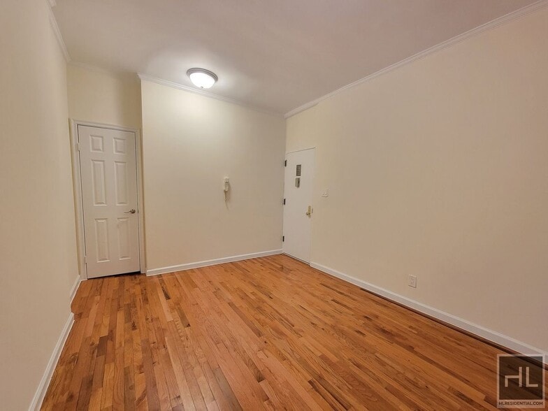 Building Photo - EAST 38 STREET