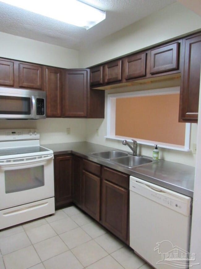 Building Photo - 9004 Governors Pl Ct