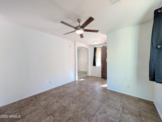 Building Photo - 4726 W Fremont Rd.