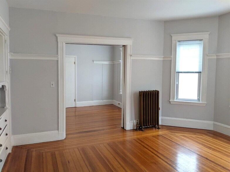 Building Photo - 9 Belknap St