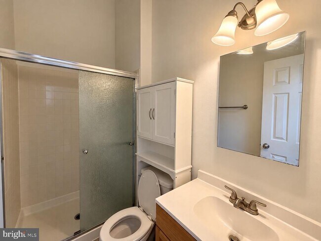 Building Photo - 43 Stoneshire Dr