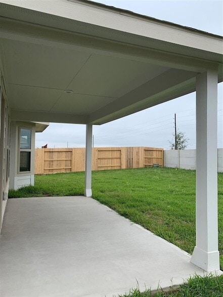 Building Photo - 4932 Twin Summit Dr