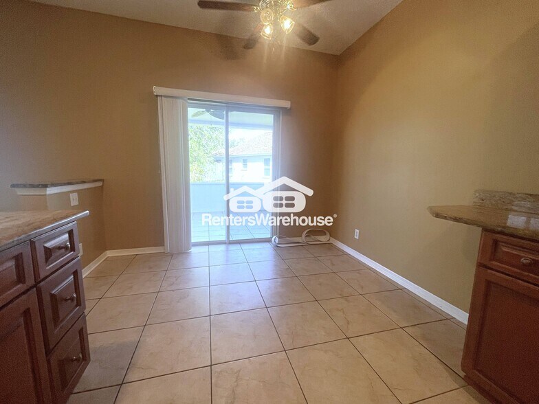 Building Photo - 884 Addison Dr NE