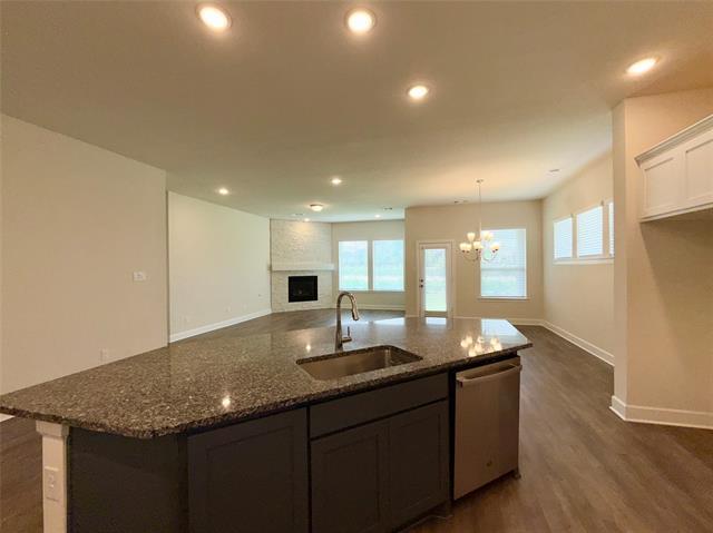 Building Photo - 1804 Welker Dr