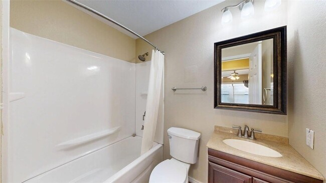 Building Photo - 1506 Lemon Tree Ln