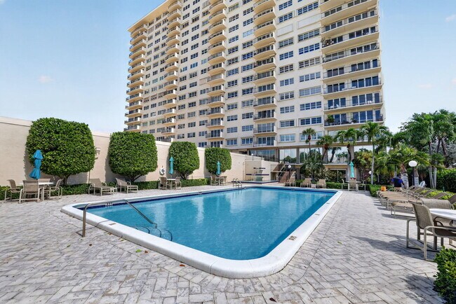 Building Photo - 2500 E Las Olas Blvd