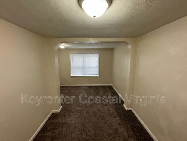 Building Photo - 1026 43rd St