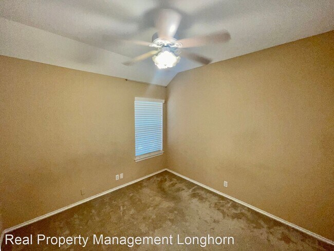 Building Photo - 4 br, 2 bath House - 1115 Meadow Lark Dr