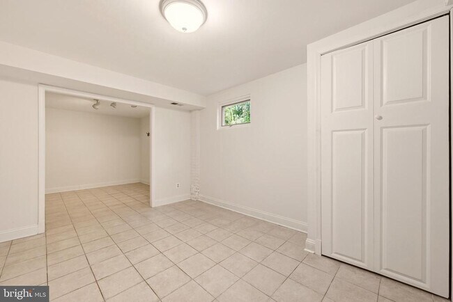 Building Photo - 8400 Thornden Terrace