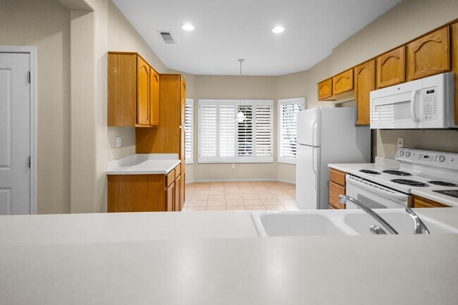 Building Photo - Sun City Grand Home