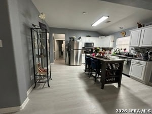 Building Photo - 9522 Sun Ml