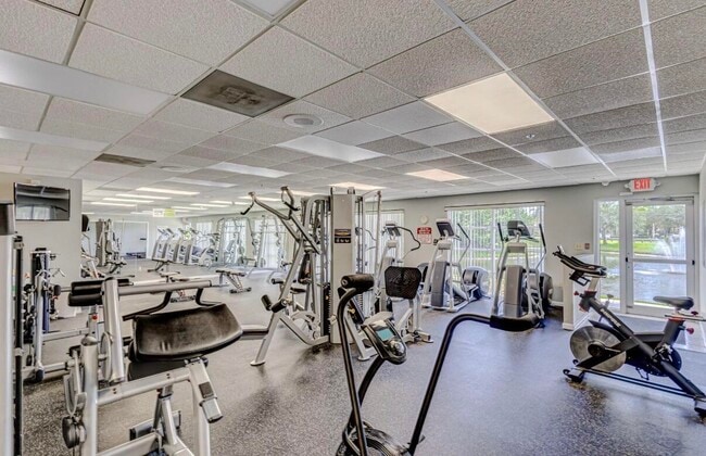 Building Photo - 10746 Oak Bend Way