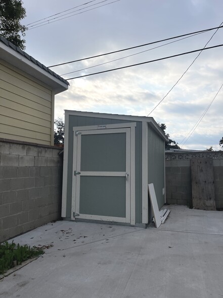 Building Photo - 7949 Clearfield Ave