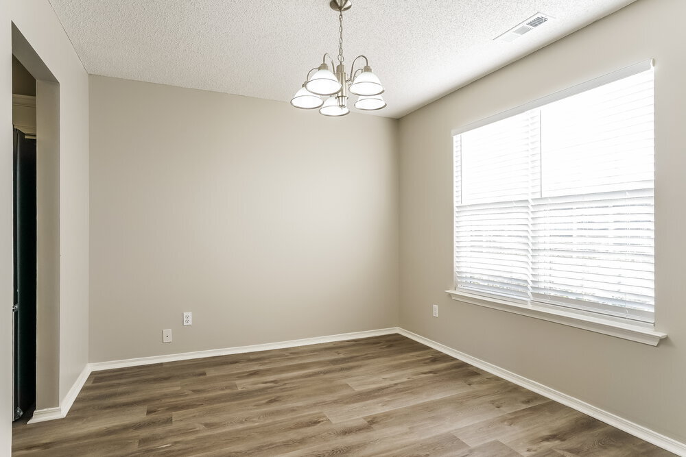 Building Photo - 6333 Saybrooke Dr