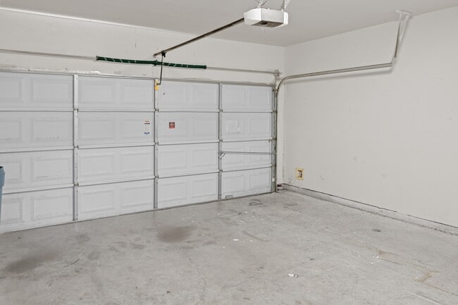 Building Photo - 6413 Dawson Creek Dr