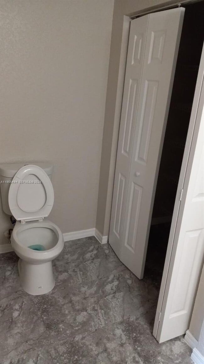 Building Photo - 1212 Belmont Ln