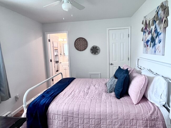 Building Photo - Rocky Court