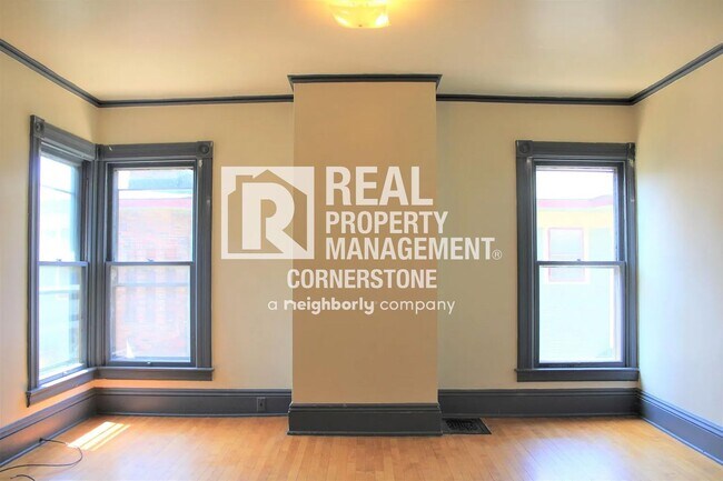 Building Photo - 808 W Kalamazoo Ave