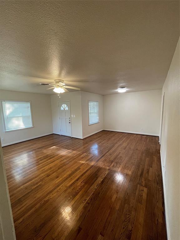 Building Photo - 1317 Highland Dr