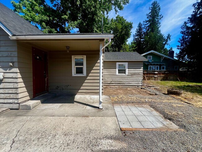 Building Photo - Non-Refundable & Security Deposit Total: $1100.00