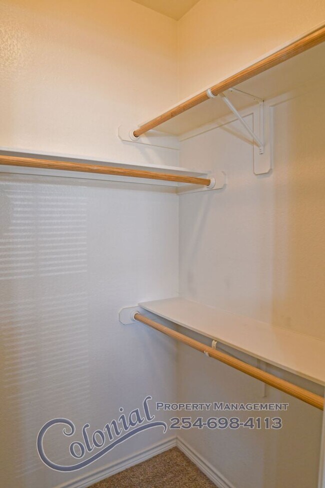 Building Photo - AVAILABLE SOON!