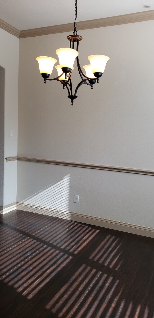 Building Photo - 1551 Trowbridge Cir