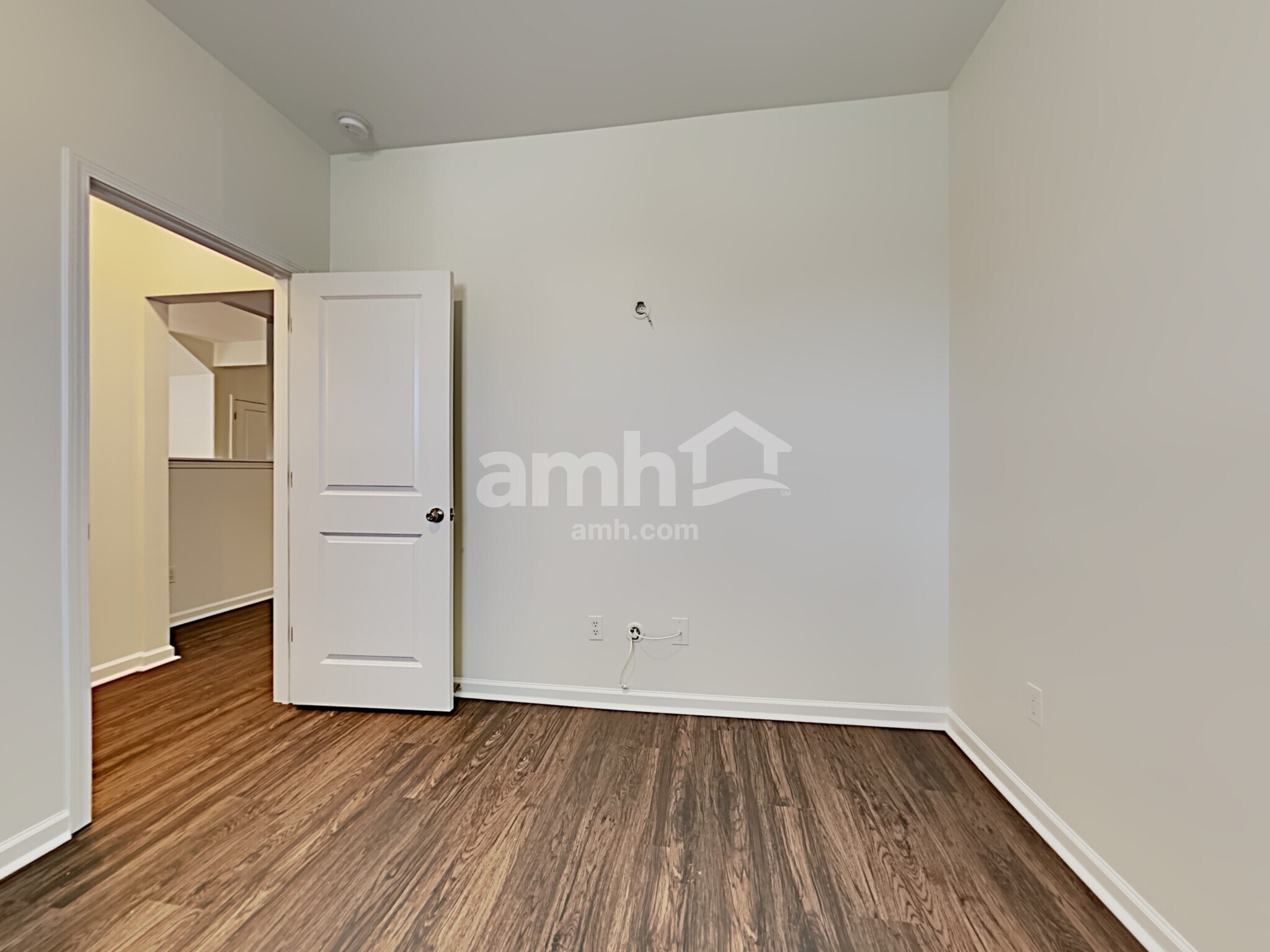 Building Photo - 271 Cameron St