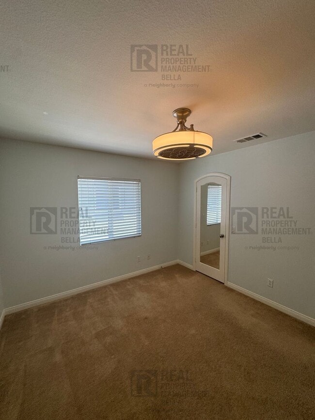 Building Photo - Murrieta Luxury Estate with Resort Pool, Designer Kitchen & Entertainer’s Backyard Retreat
