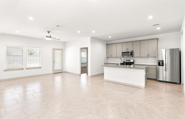 Building Photo - 4918 Pne Hvn Ln