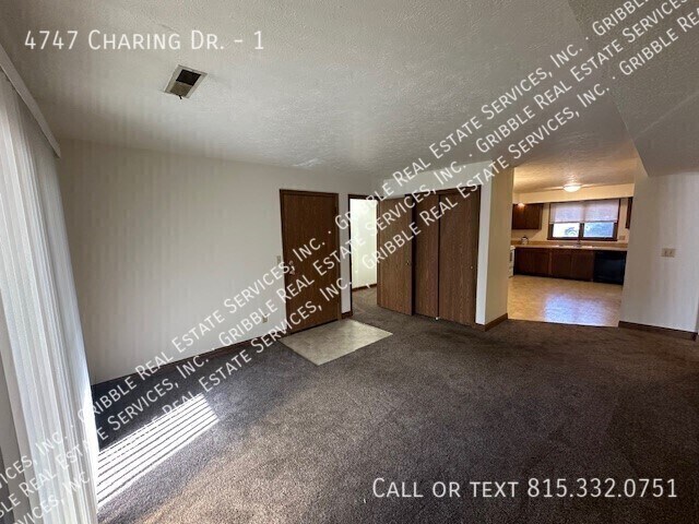 Building Photo - 4747 Charing Dr