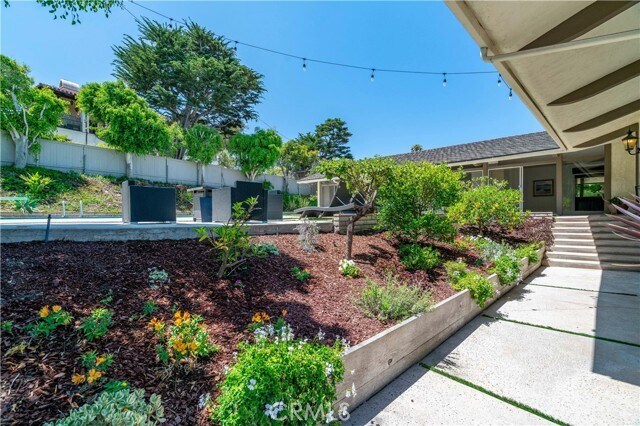 Building Photo - 1500 Paseo Del Mar