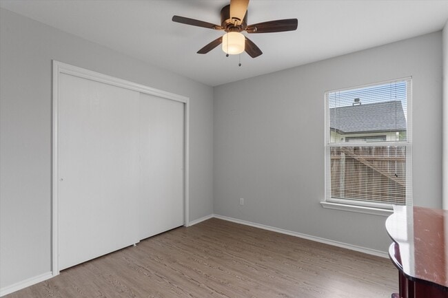 Building Photo - 3508 Sandy Brook Dr