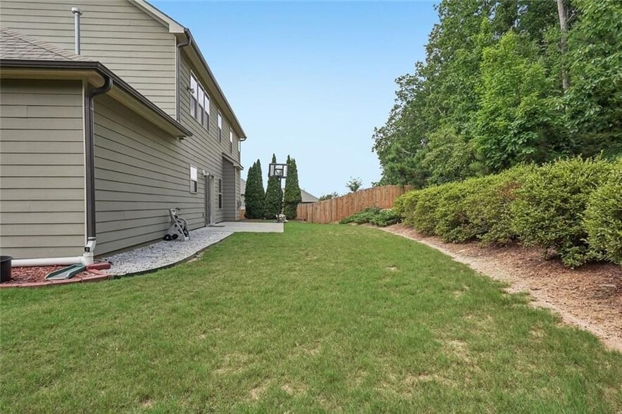 Building Photo - 5811 Kendrix Ridge Dr