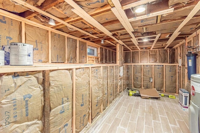 Building Photo - 1700 14th St S