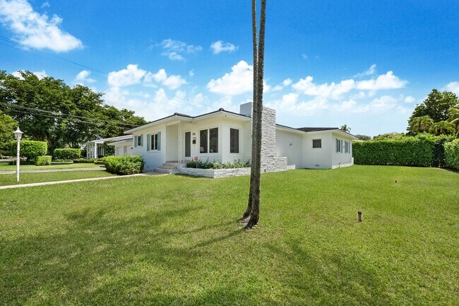Building Photo - 4731 Alhambra Cir