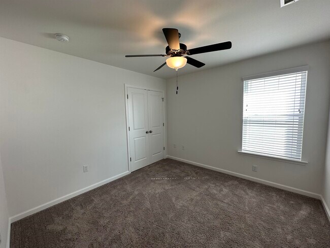 Building Photo - 2896 Blue Blossom Trail