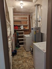 Building Photo - Hawthorn House 6 Units