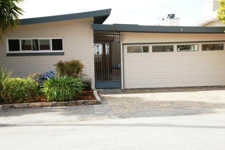 Building Photo - 220 Shoreview Dr