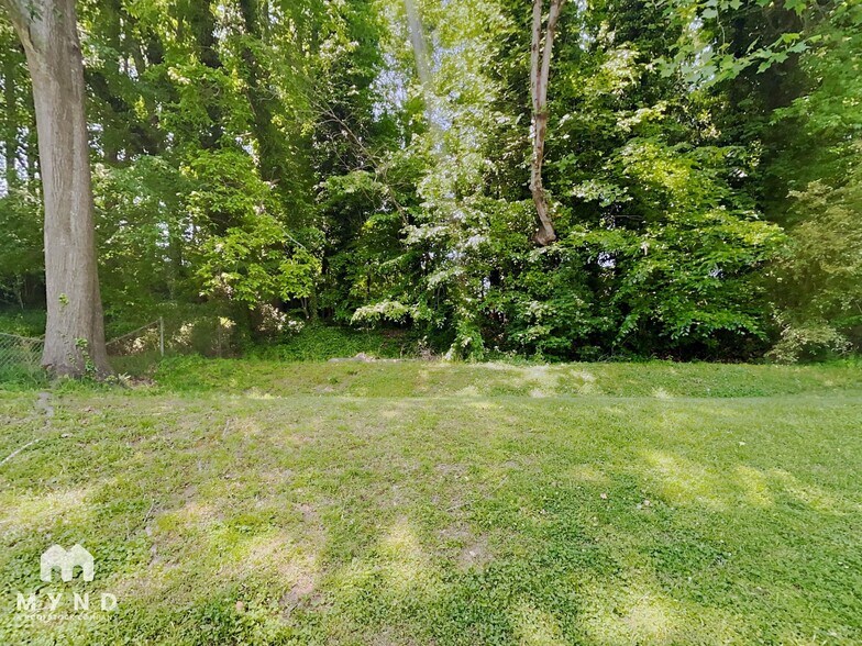 Building Photo - 2625 Harmony Way