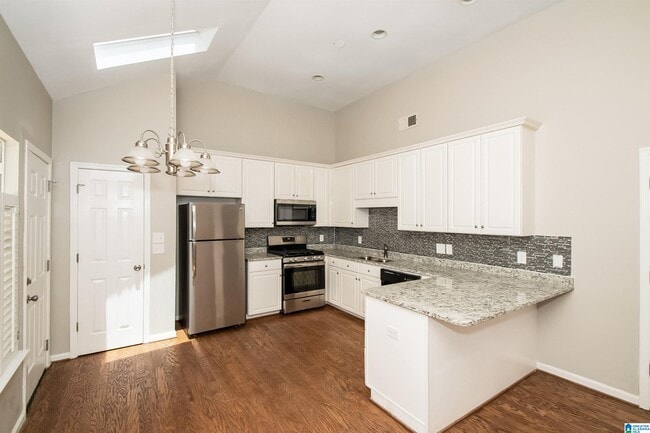 Building Photo - 105 Lenox Dr