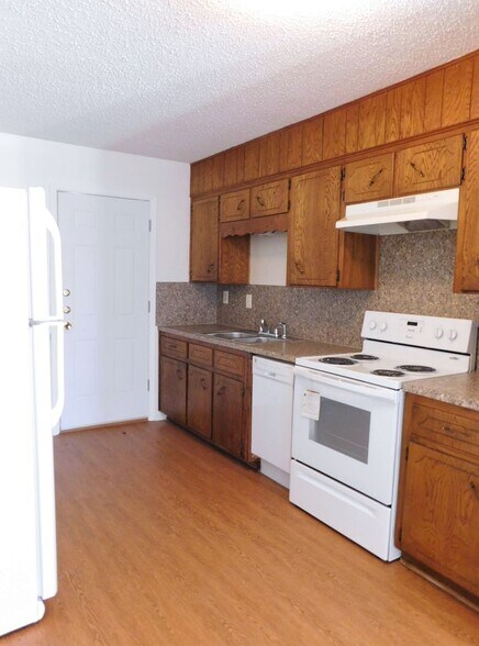 Building Photo - 1503 Janis Dr
