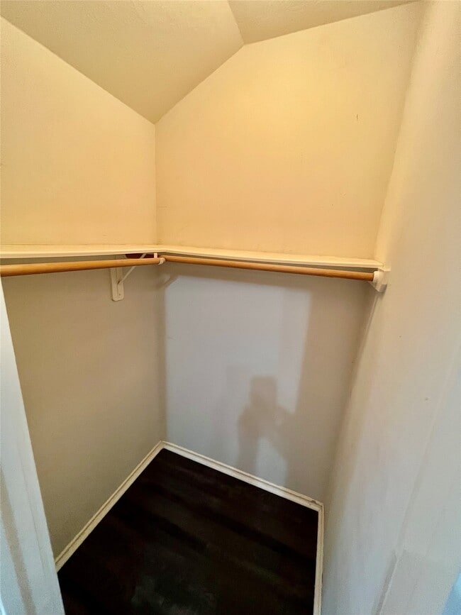 Building Photo - 3210 Blue Bonnet Dr