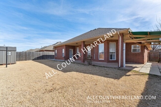 Building Photo - 2821 NW 170th St